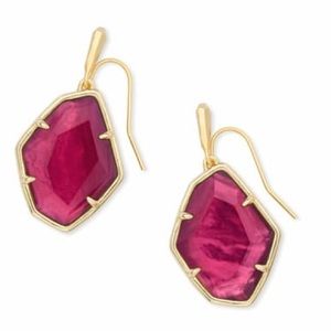 New w/out tags Kendra Scott Dax earrings w/ Berry stone